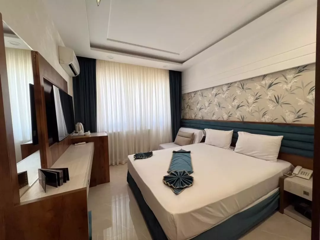 Qods Hotel