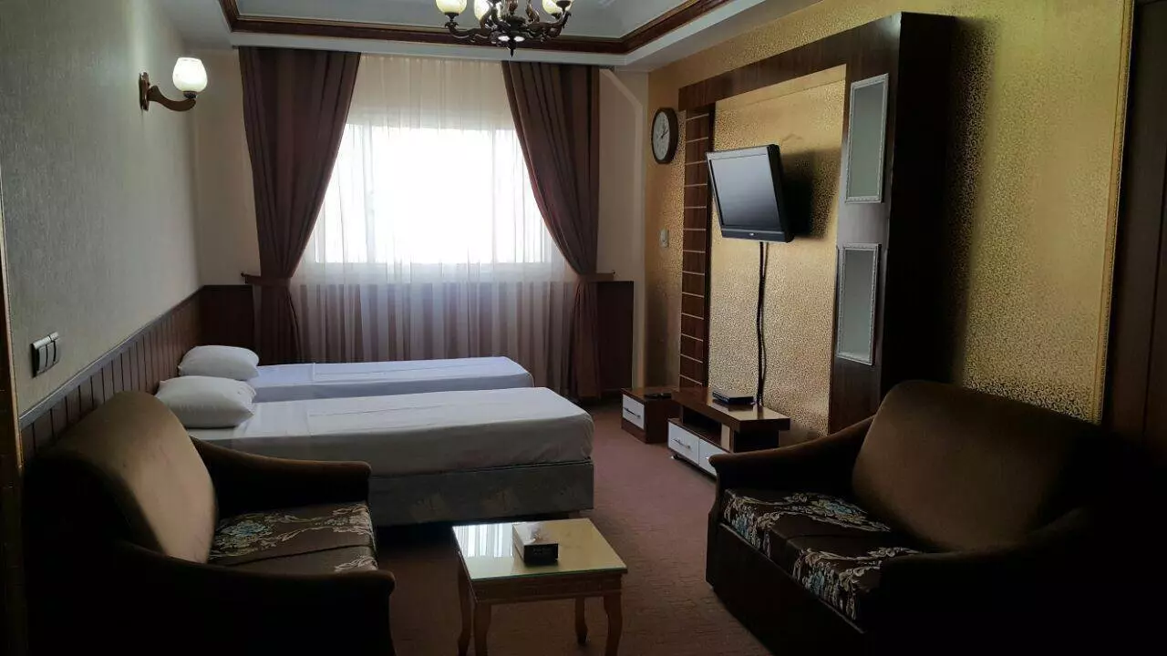 Noor Hotel