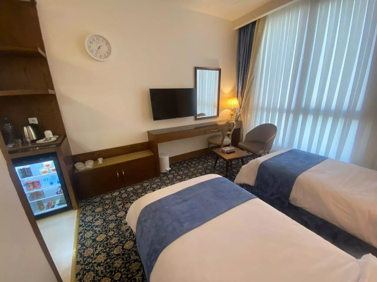 Sharestan Hotel