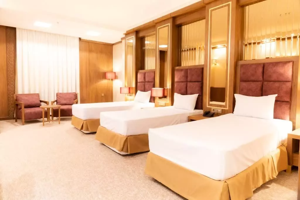 Rona Hotel