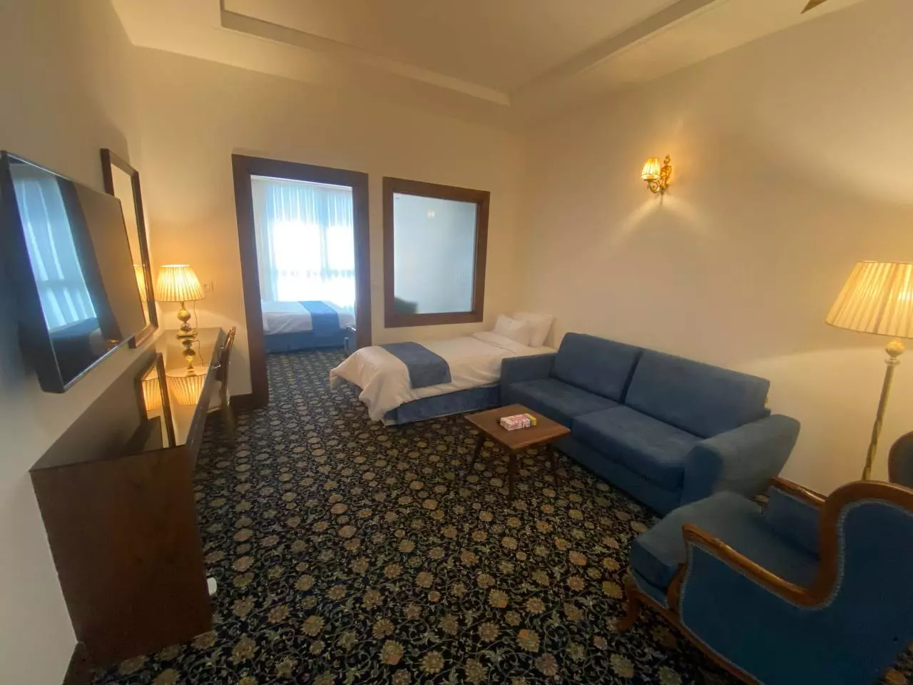 Sharestan Hotel