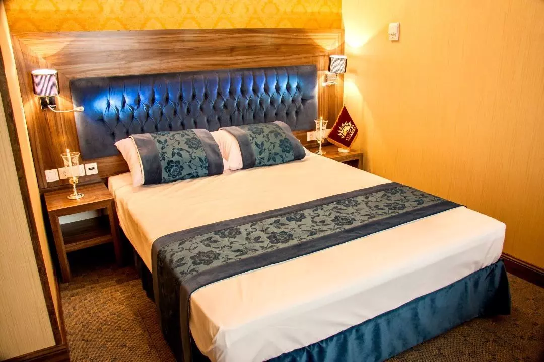 Iran Zamin Hotel