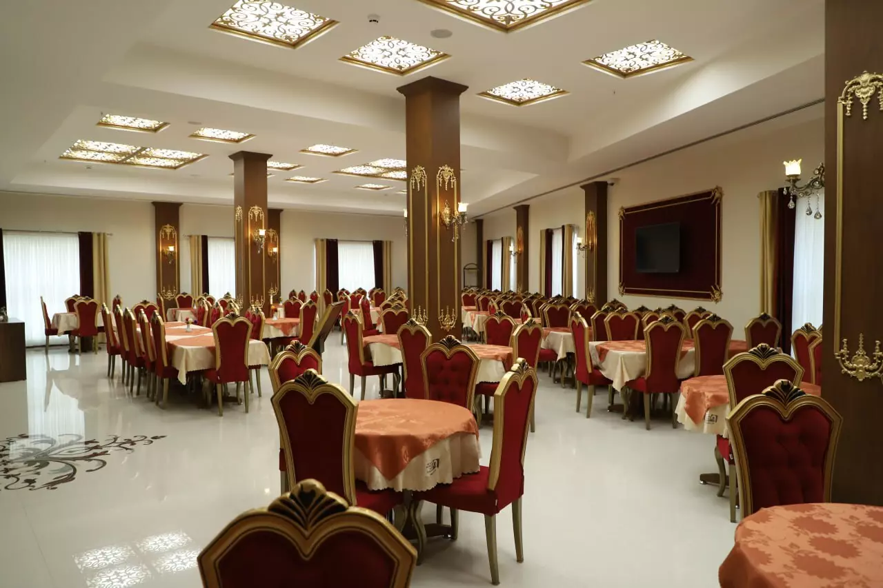 Niayesh Hotel