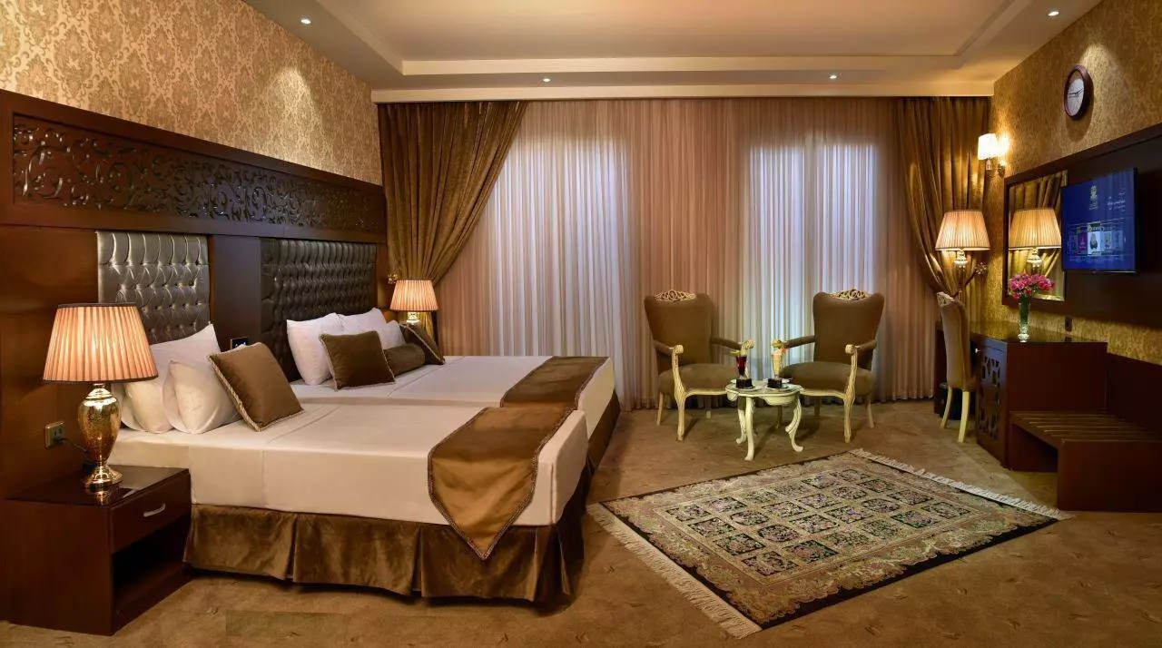 Almas Novin Hotel