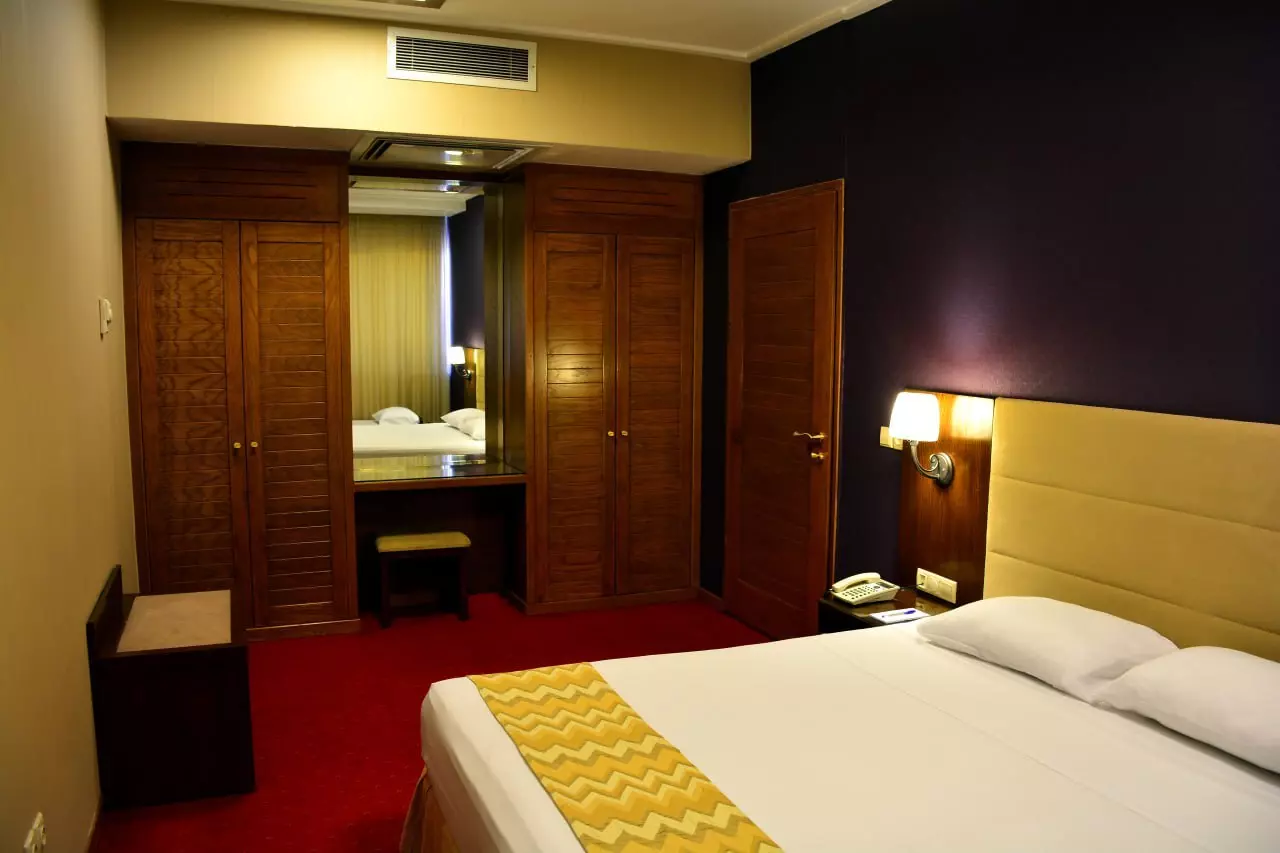 Ferdous Hotel