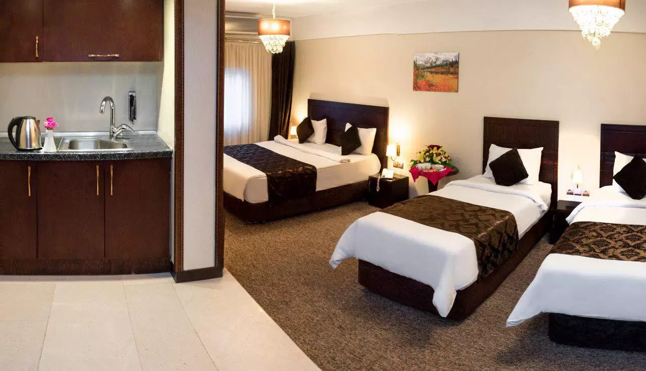 Javaher Shargh Hotel