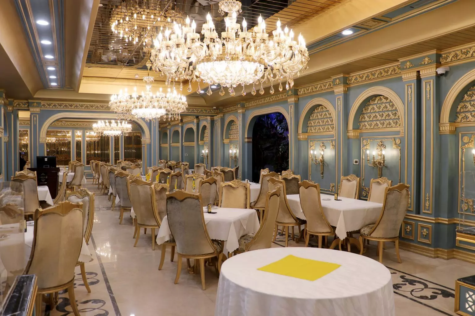 Rose Darvishi Hotel