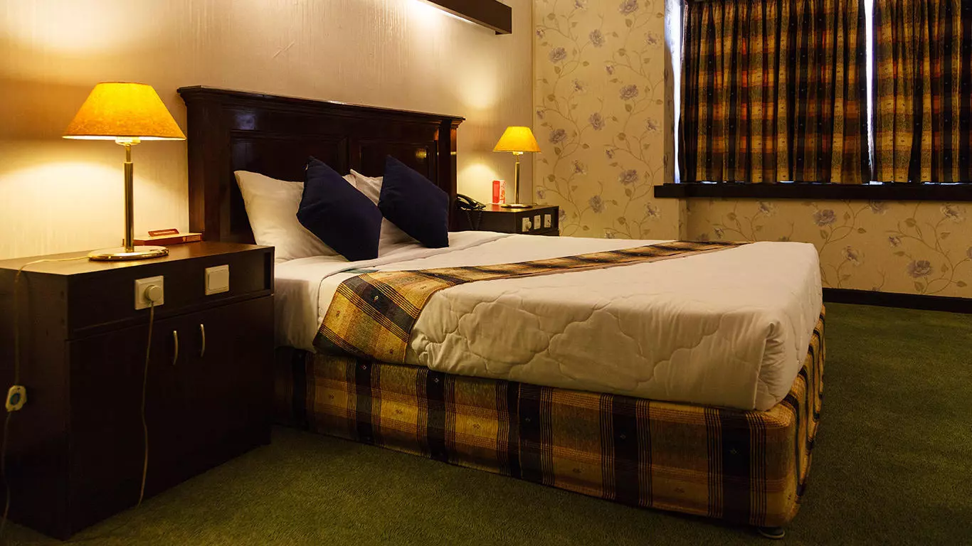 Pars Hotel