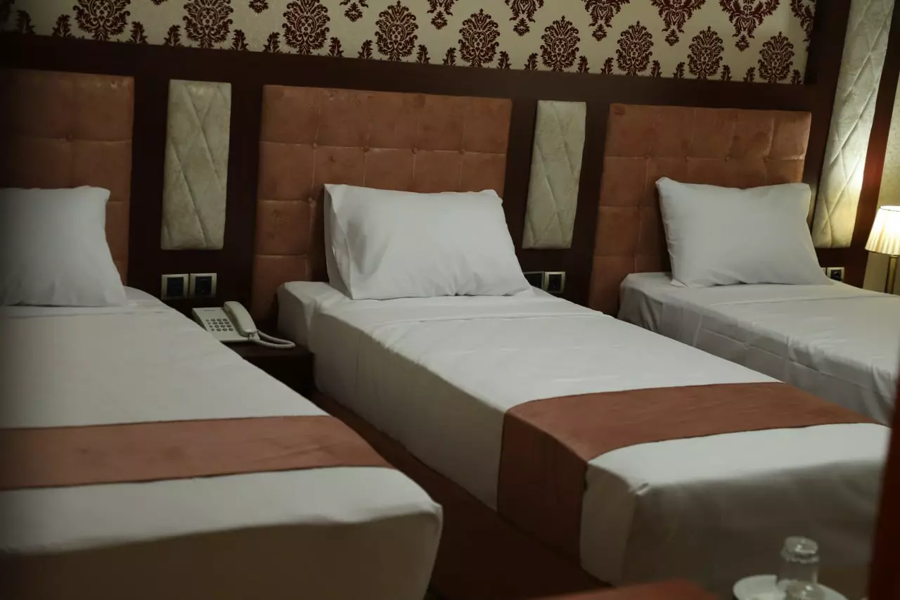 Niayesh Hotel