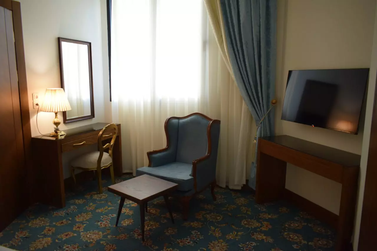 Shokooh sharestan Hotel