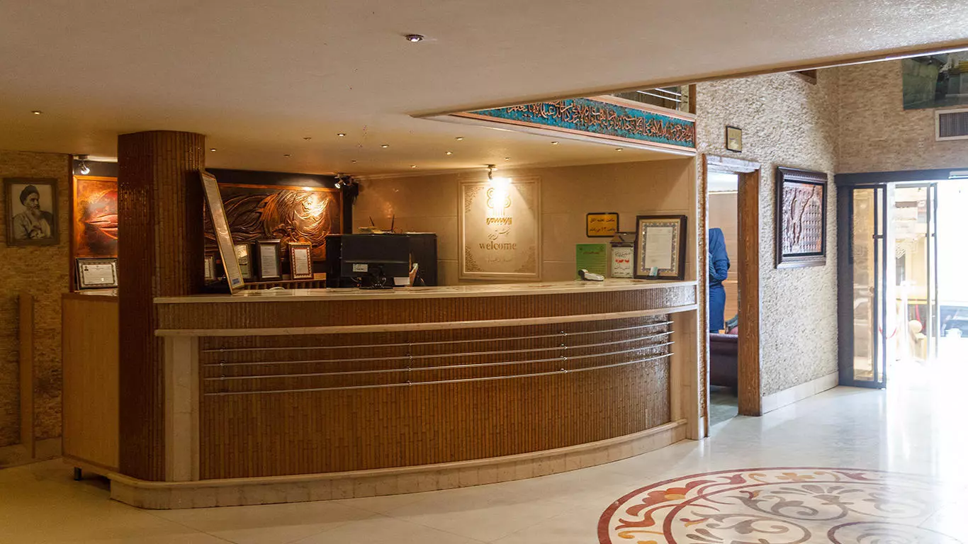 Abrisham Hotel