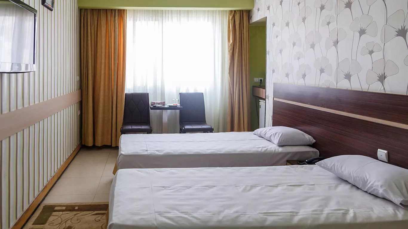 Abrisham Hotel
