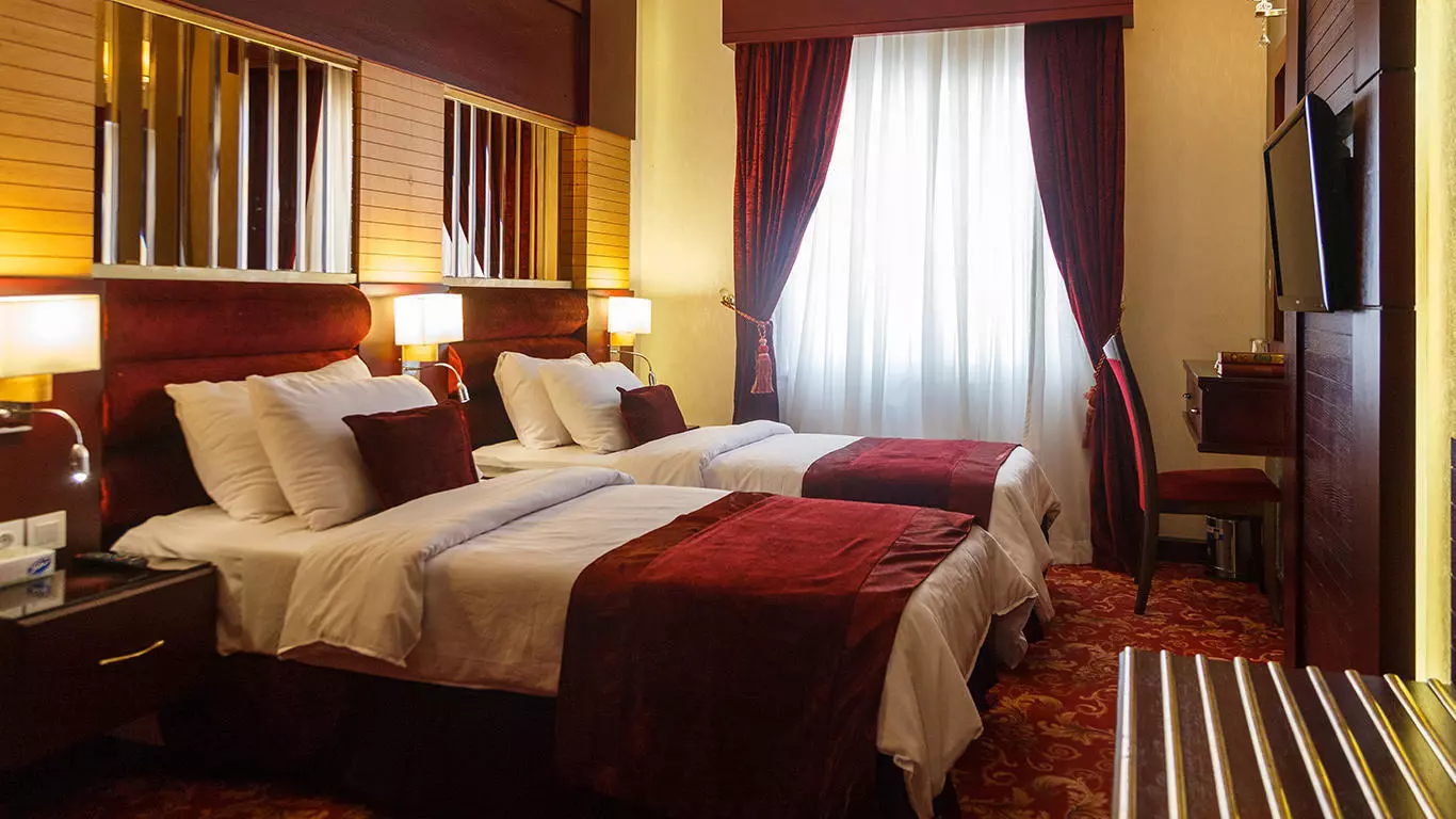 Almas Hotel