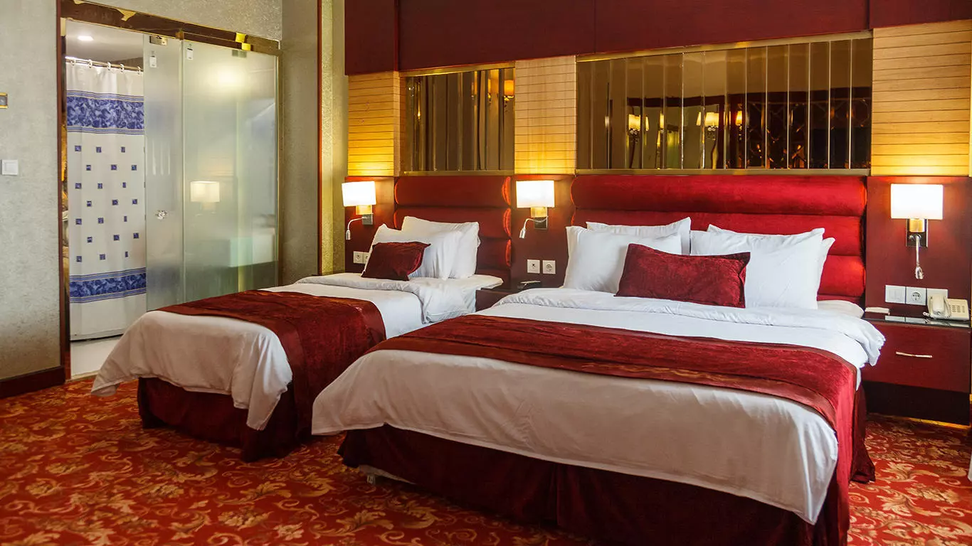 Almas Hotel