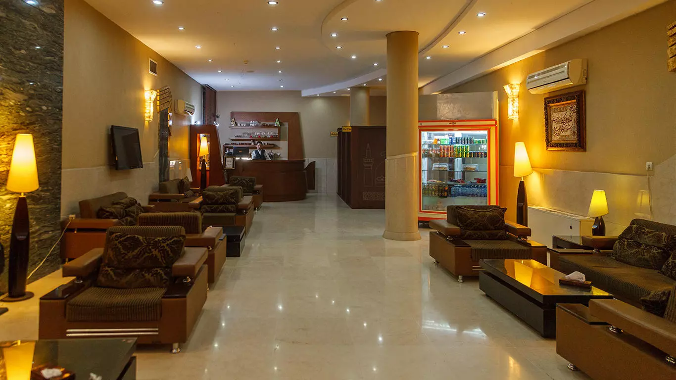 Emad Hotel