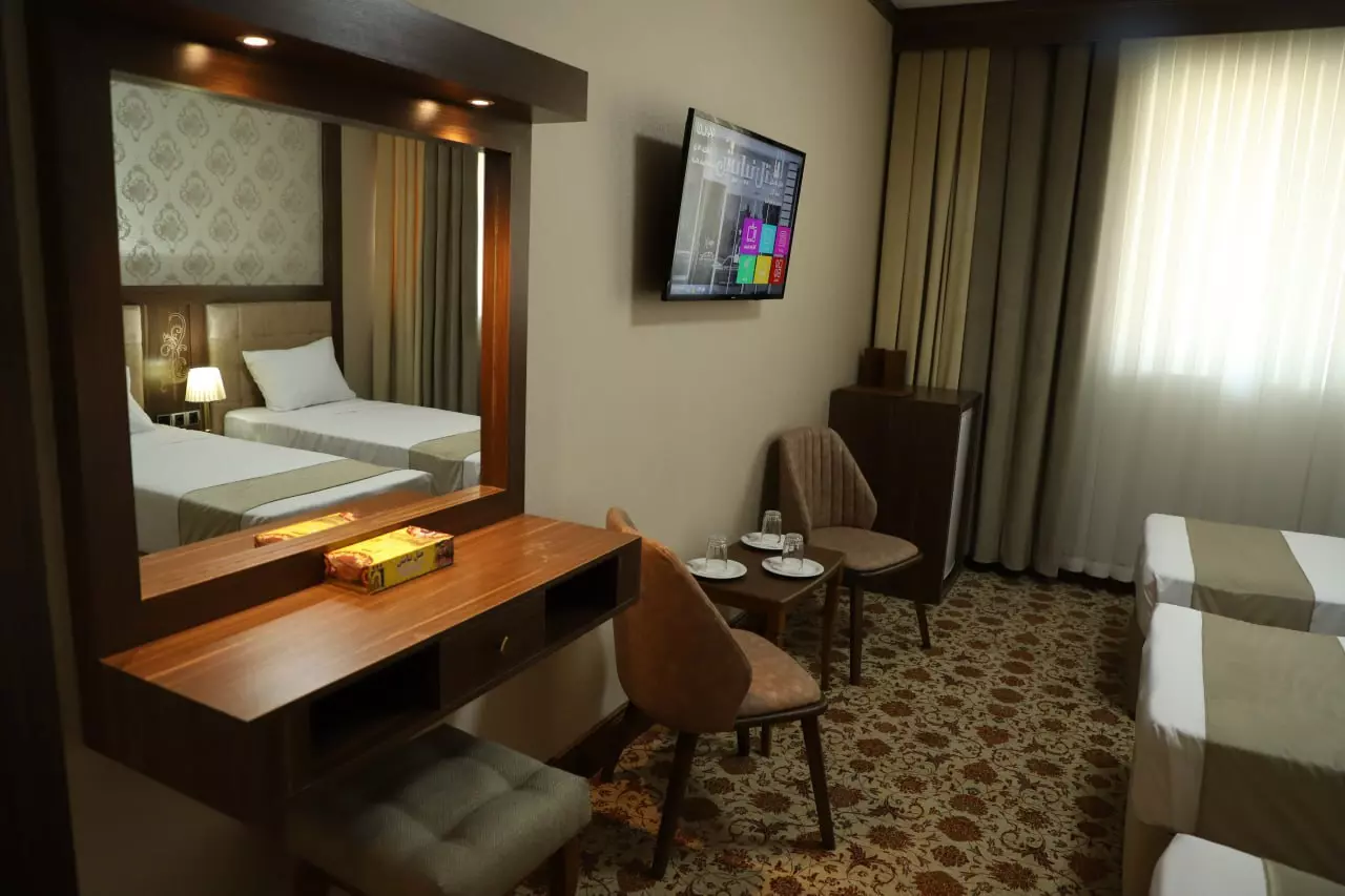 Niayesh Hotel