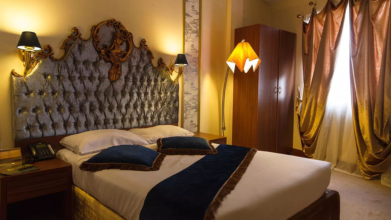 Marlik Hotel