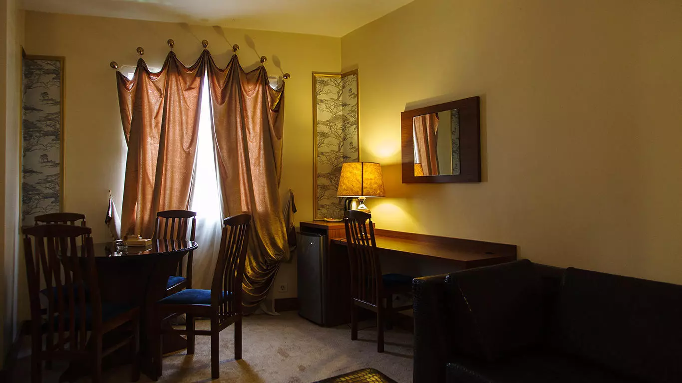 Marlik Hotel