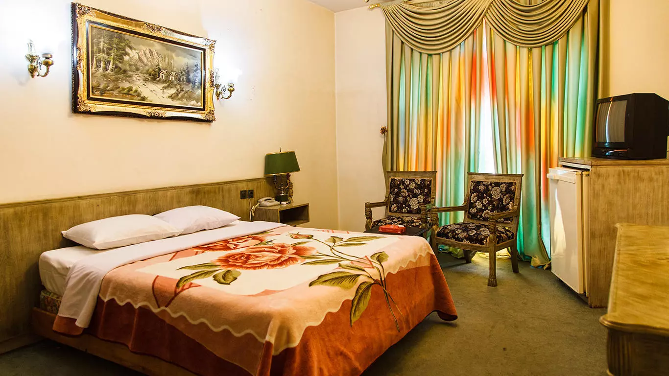 Shahr Hotel
