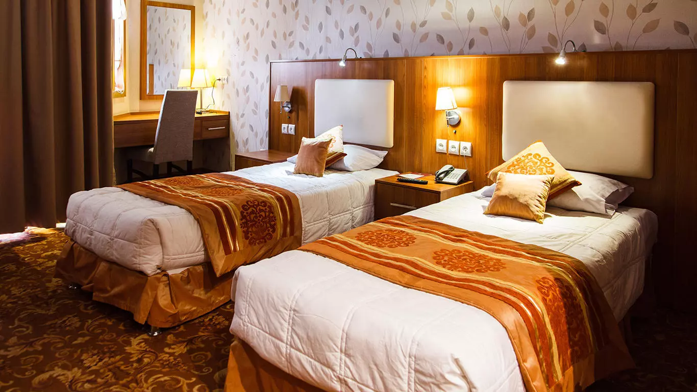 Shahr Hotel