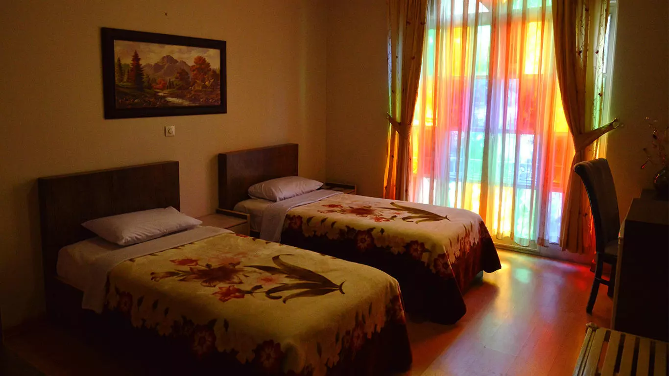 Shahr Hotel