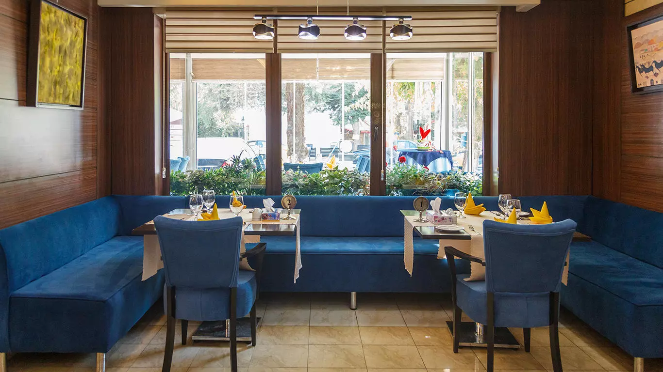 Parsian Evin hotel