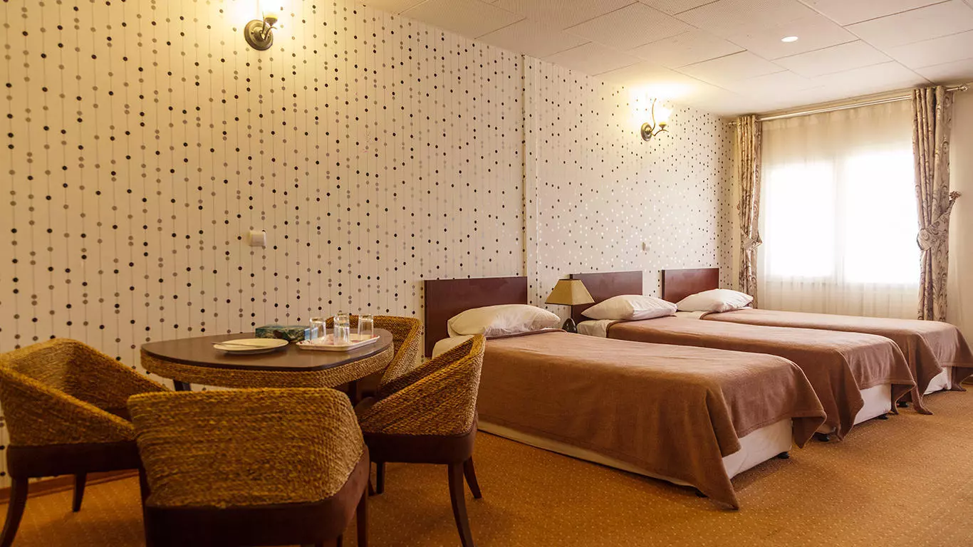 Aramesh Hotel