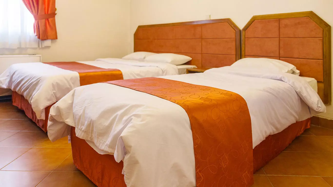 Khanye Sabz Hotel