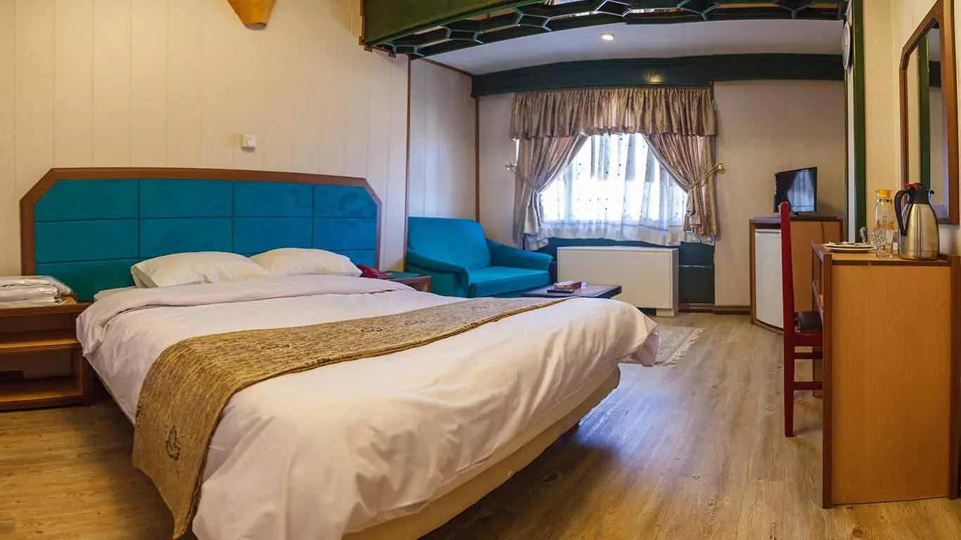 Khanye Sabz Hotel