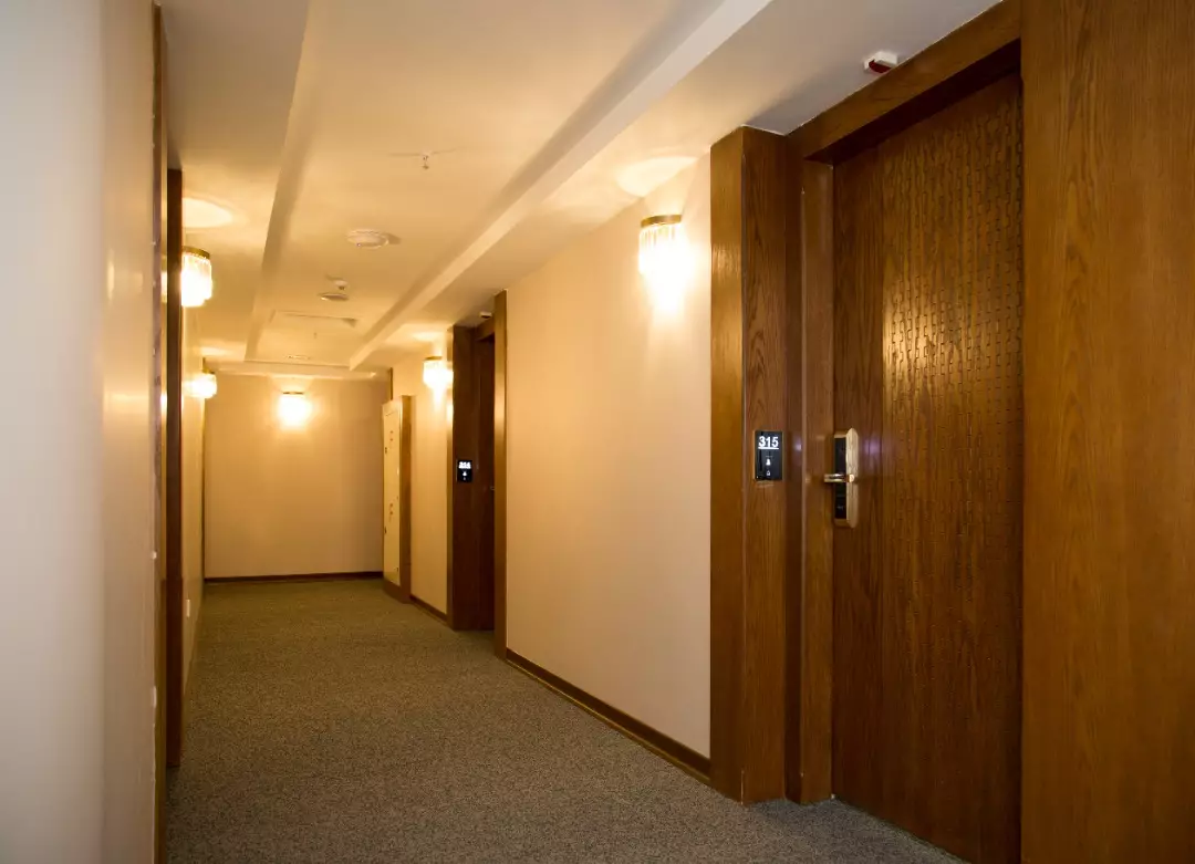 Sharestan Hotel