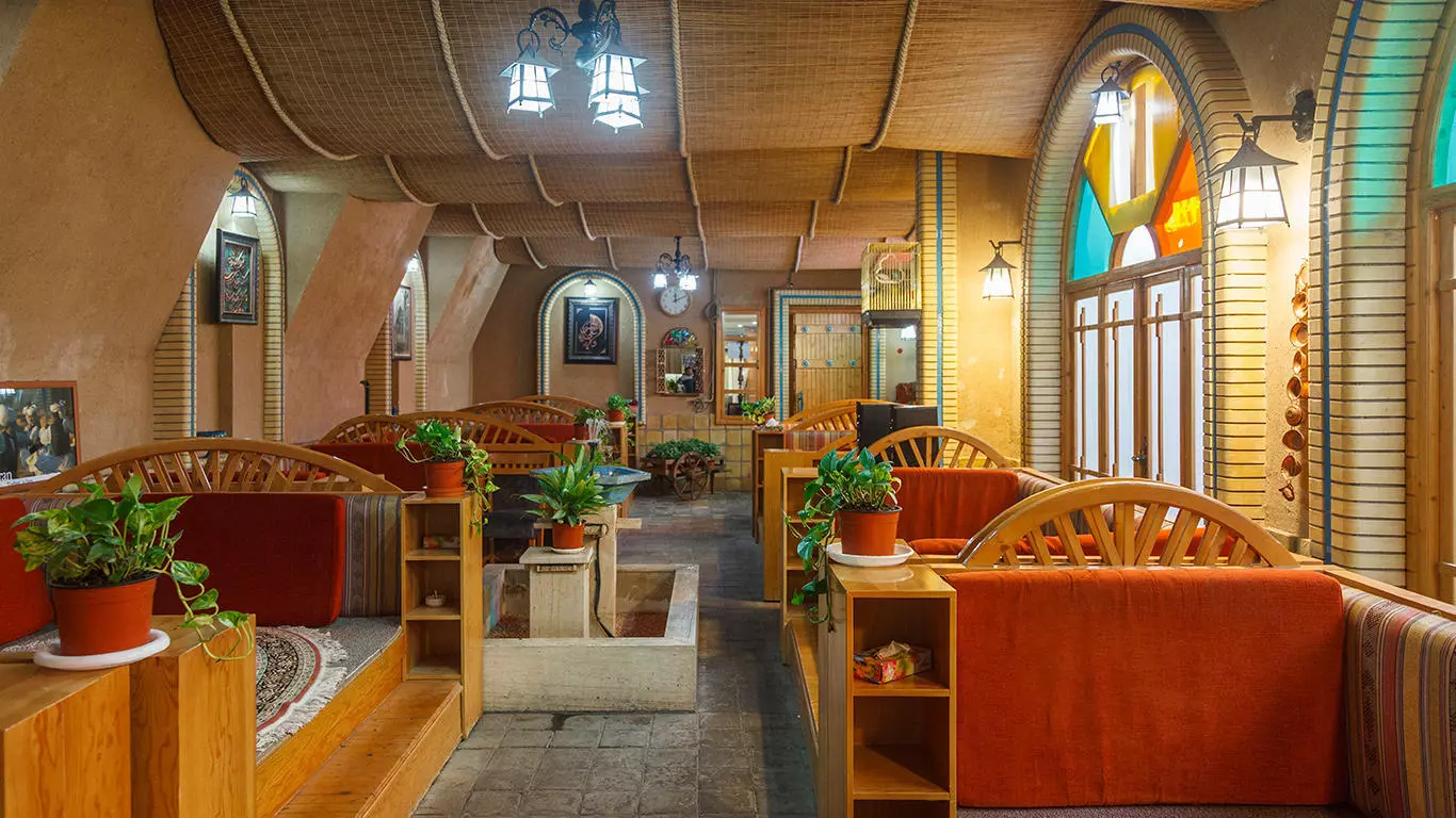 Noor Hotel