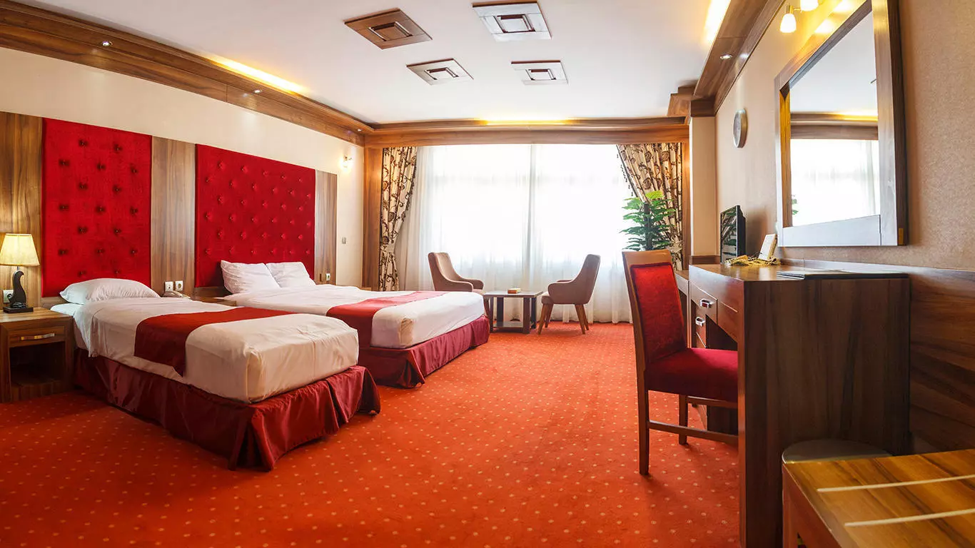 Khorshid Taban Hotel