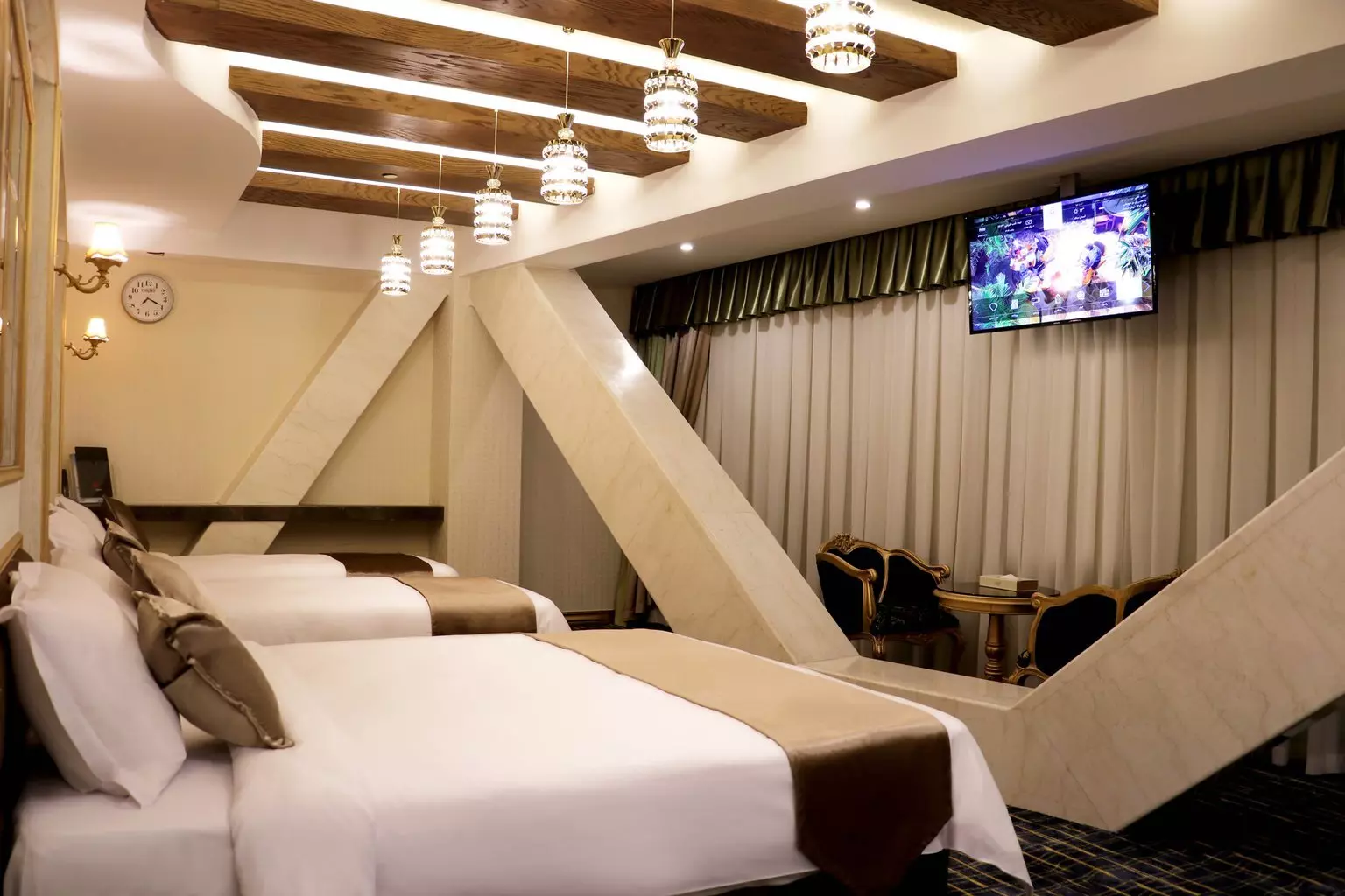 Rose Darvishi Hotel