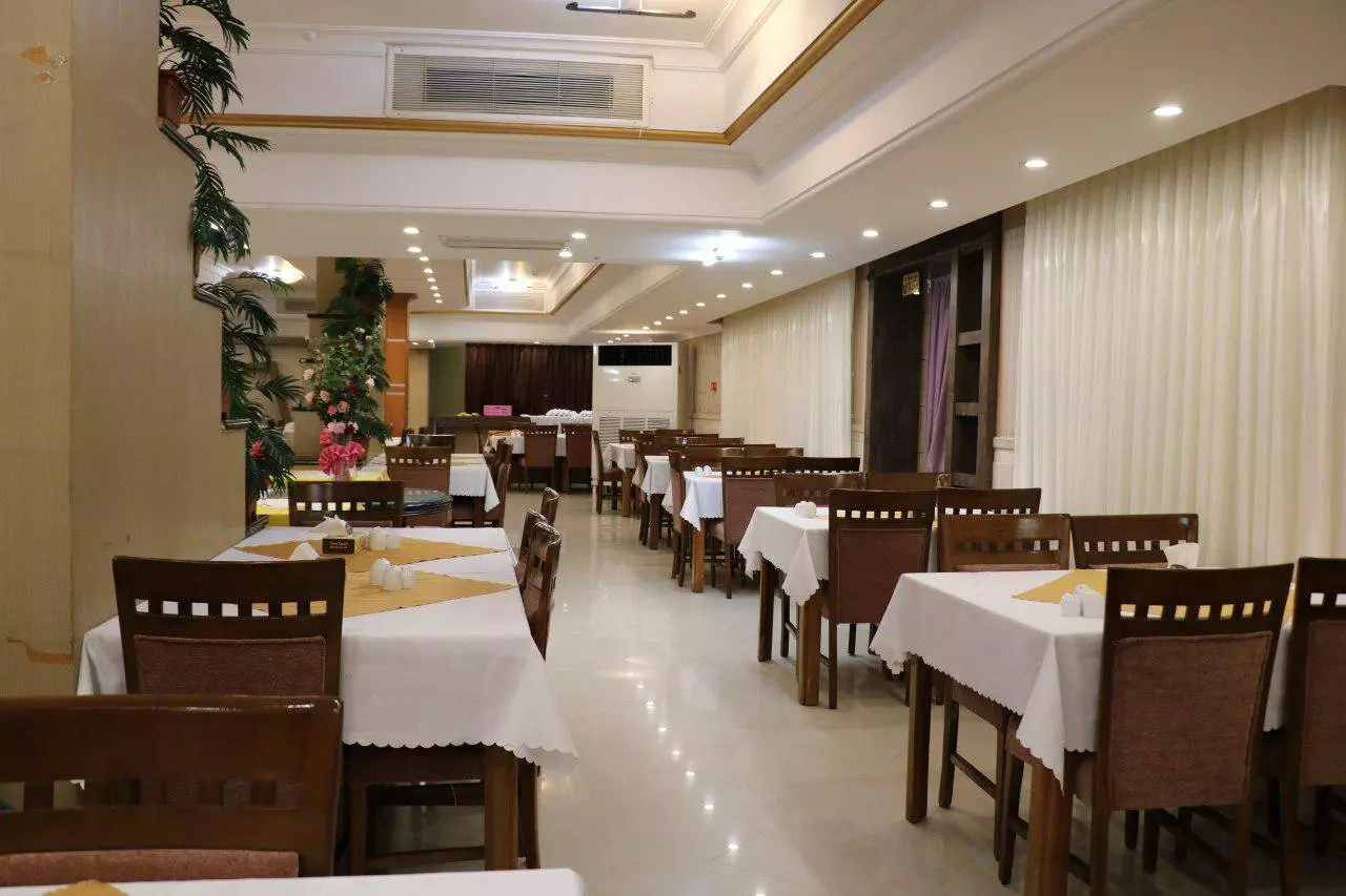 Noor Hotel