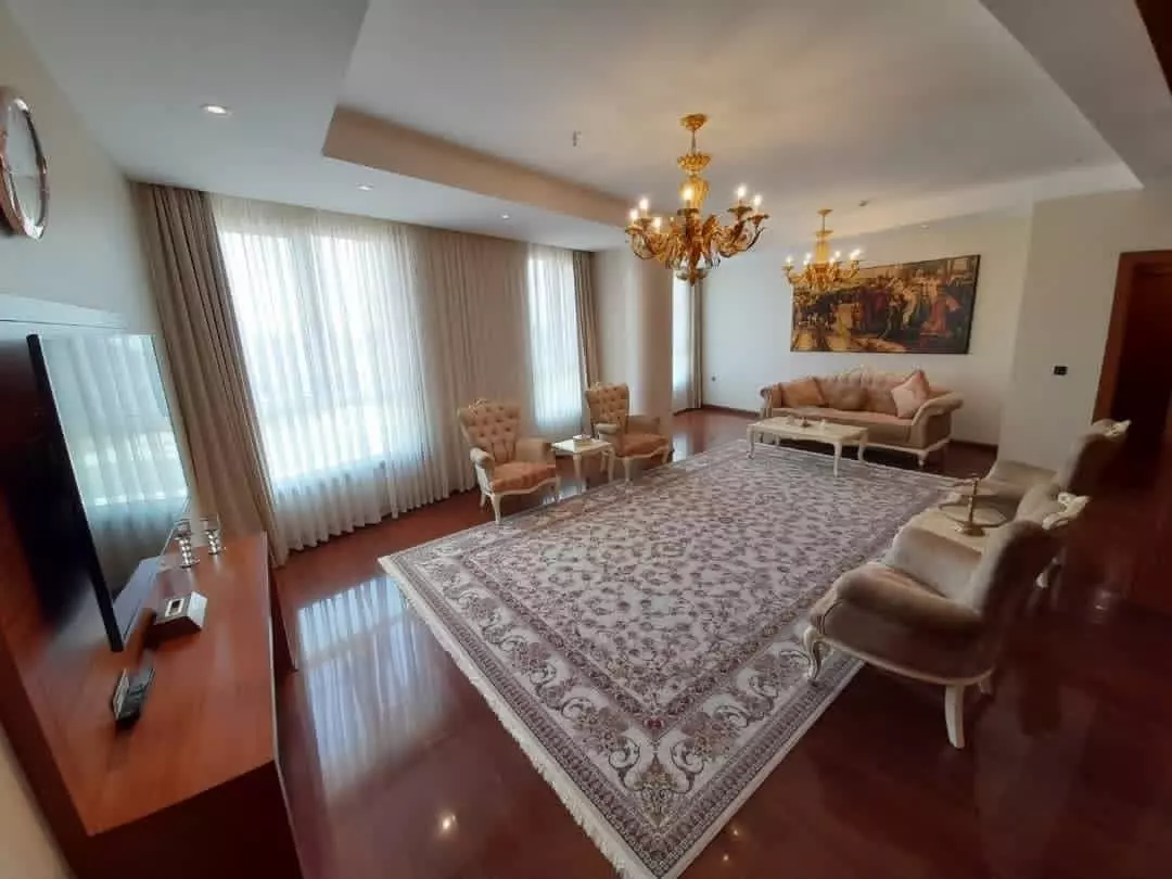 Sarina Hotel