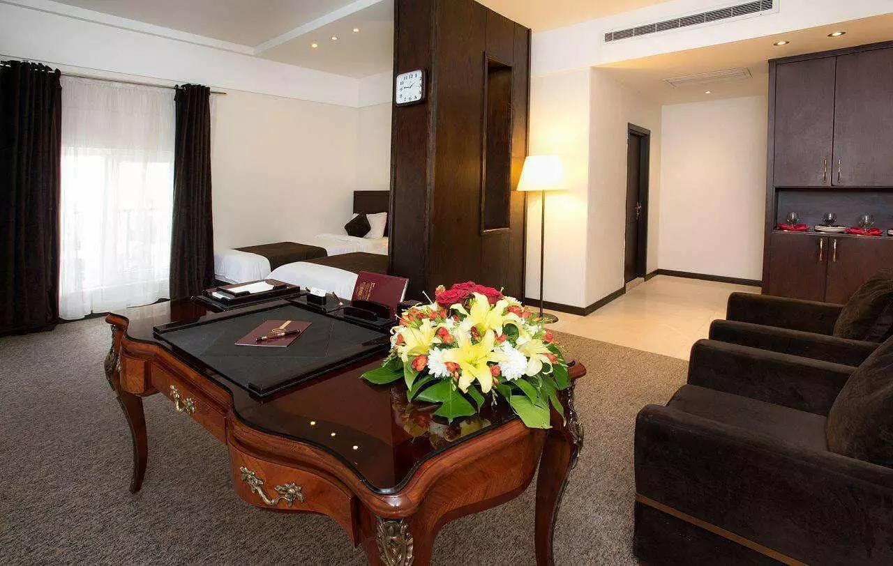 Javaher Shargh Hotel