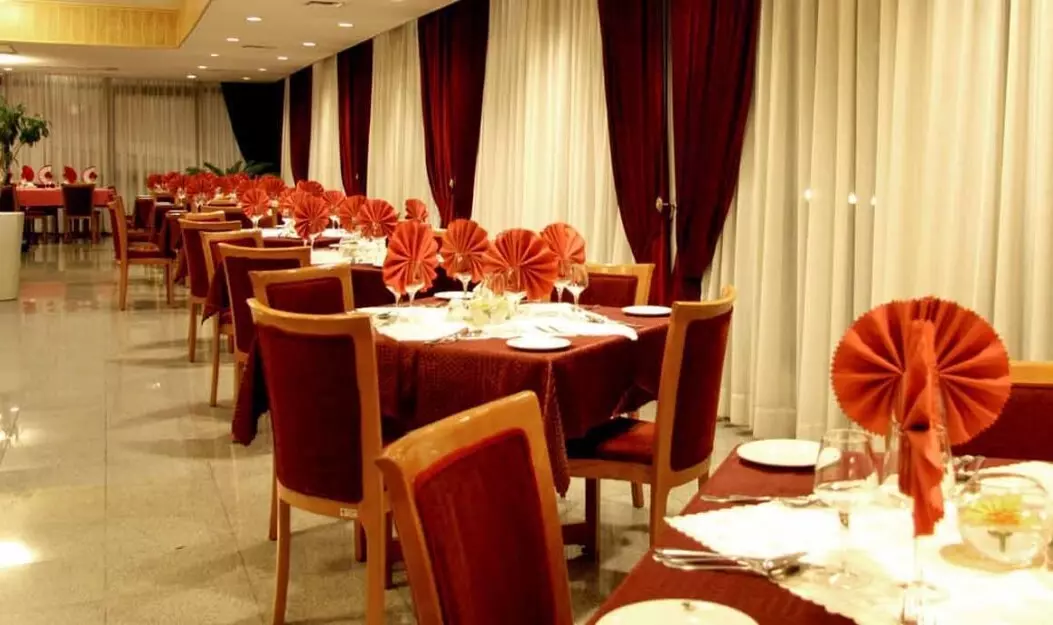 Aban Hotel