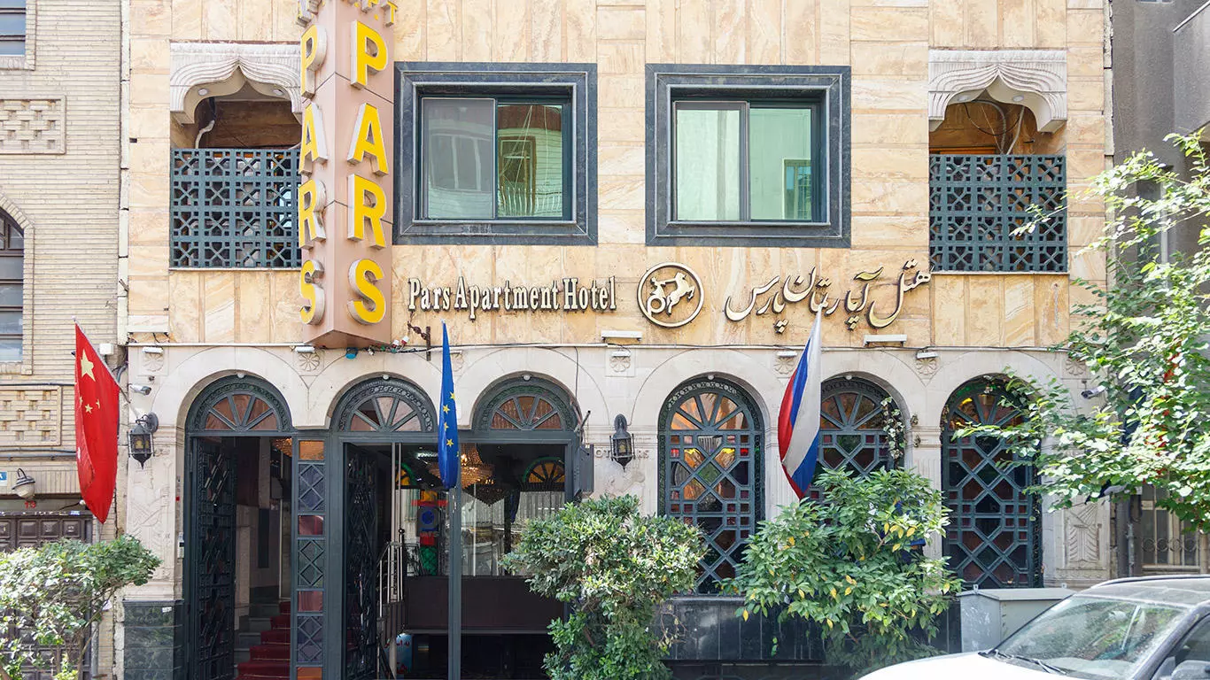 Pars Apartment Hotel