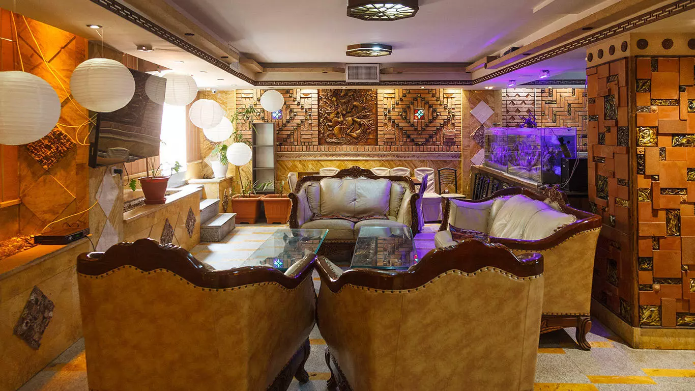 Pars Apartment Hotel