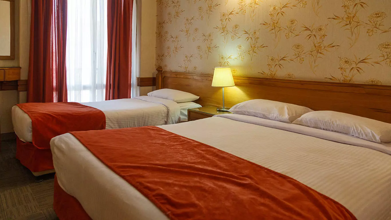Alborz Hotel