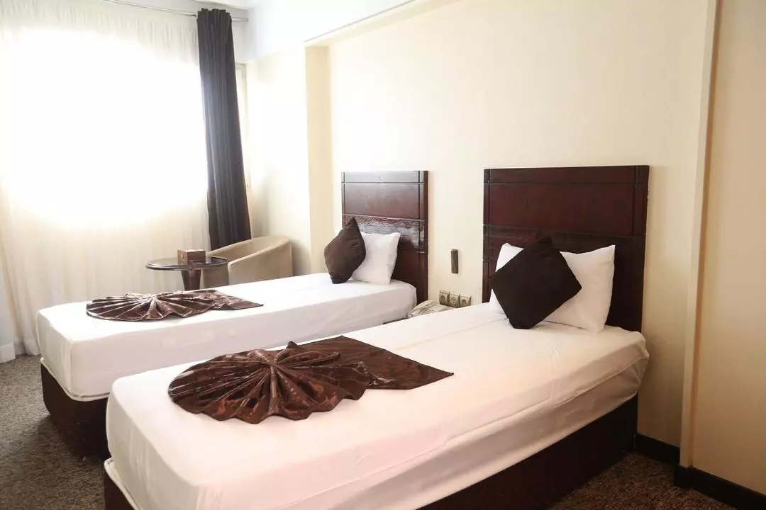 Javaher Shargh Hotel