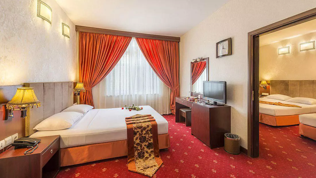 Sahand Hotel