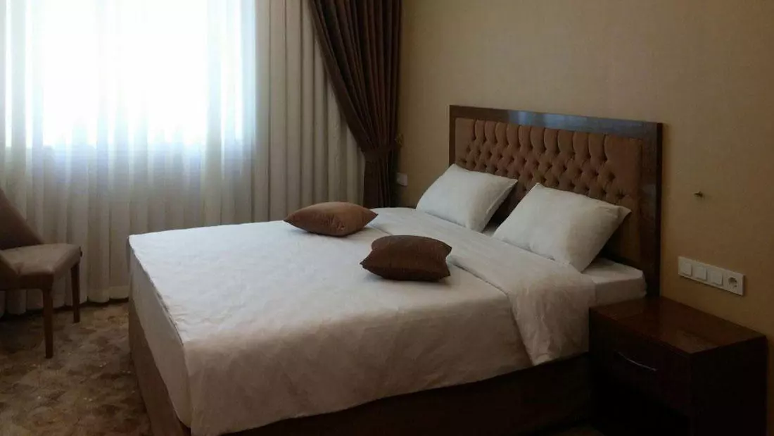 Tabriz Azadi Hotel