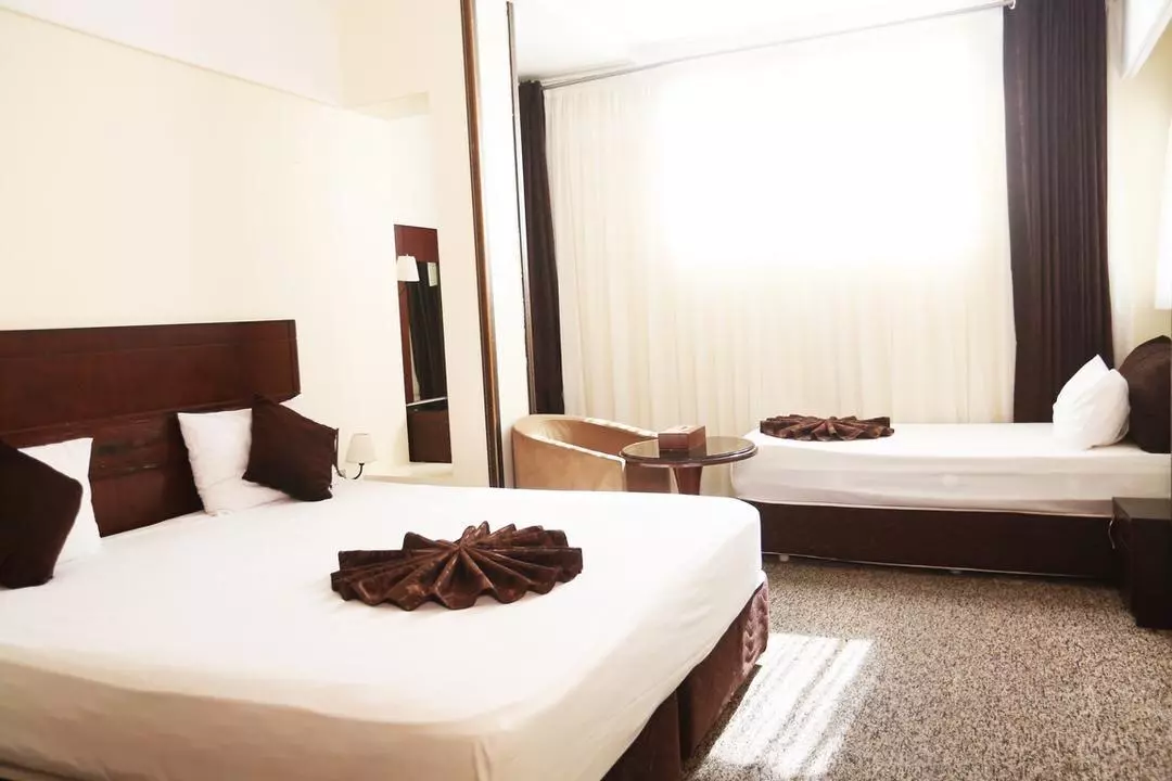 Javaher Shargh Hotel