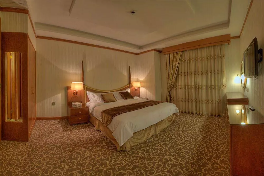 Darvishi Royal Hotel