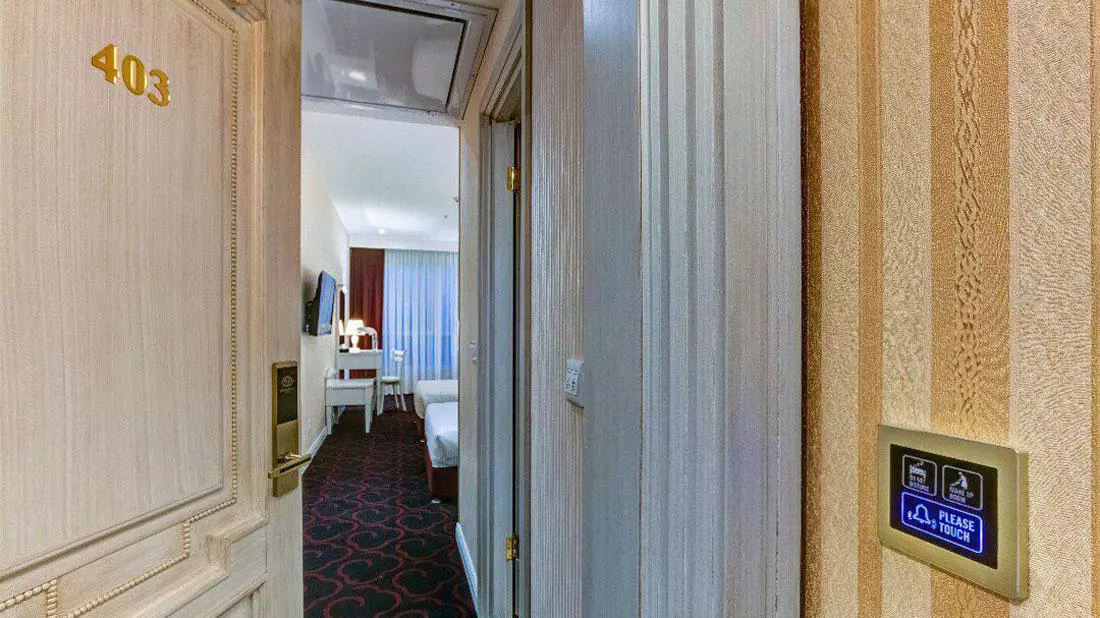 Persian Plaza Hotel