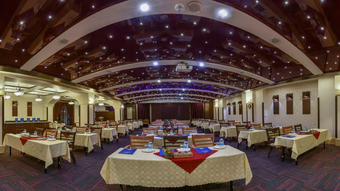 Sheykh Bahaei Hotel