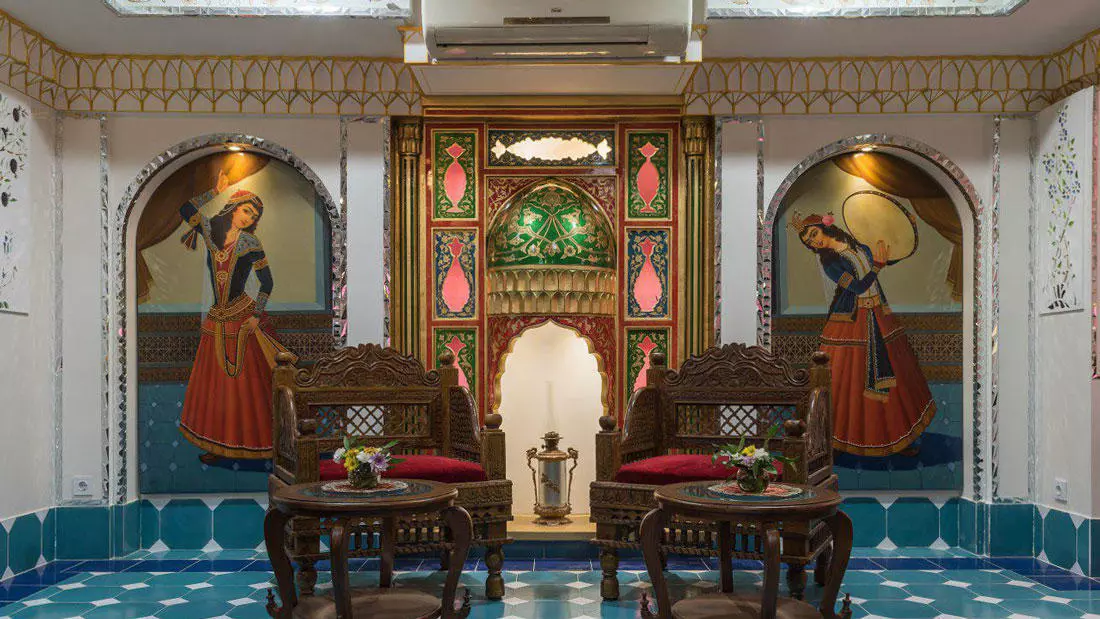 Sheykh Bahaei Hotel