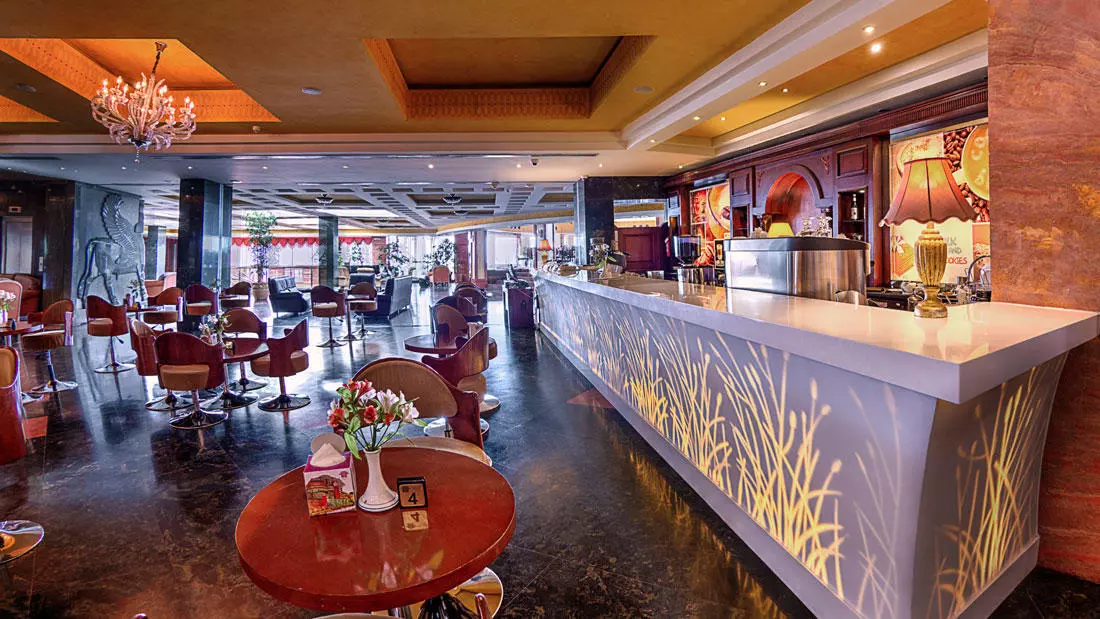 Shiraz Grand Hotel