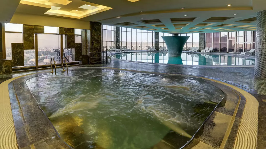 Shiraz Grand Hotel